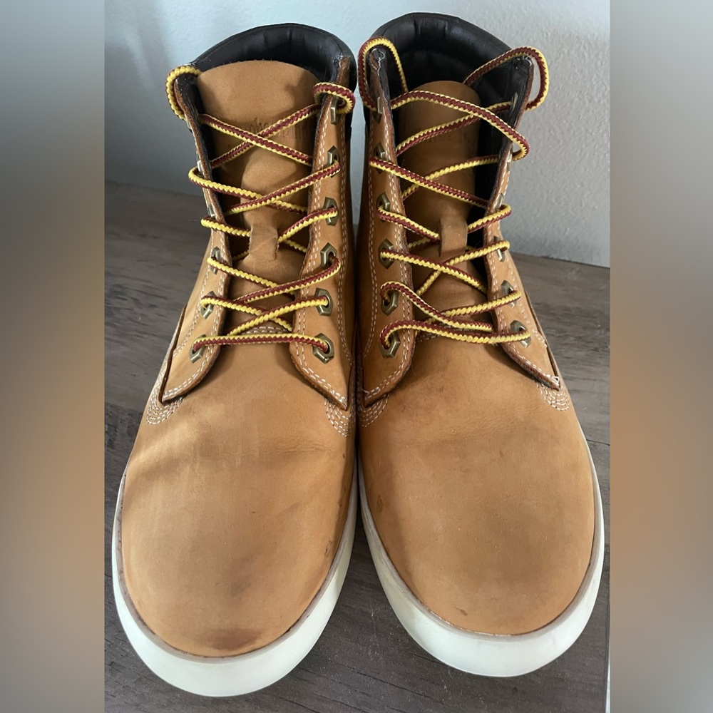 Timberland Tan Leather Women's Lace Up Boots (Size 7)
